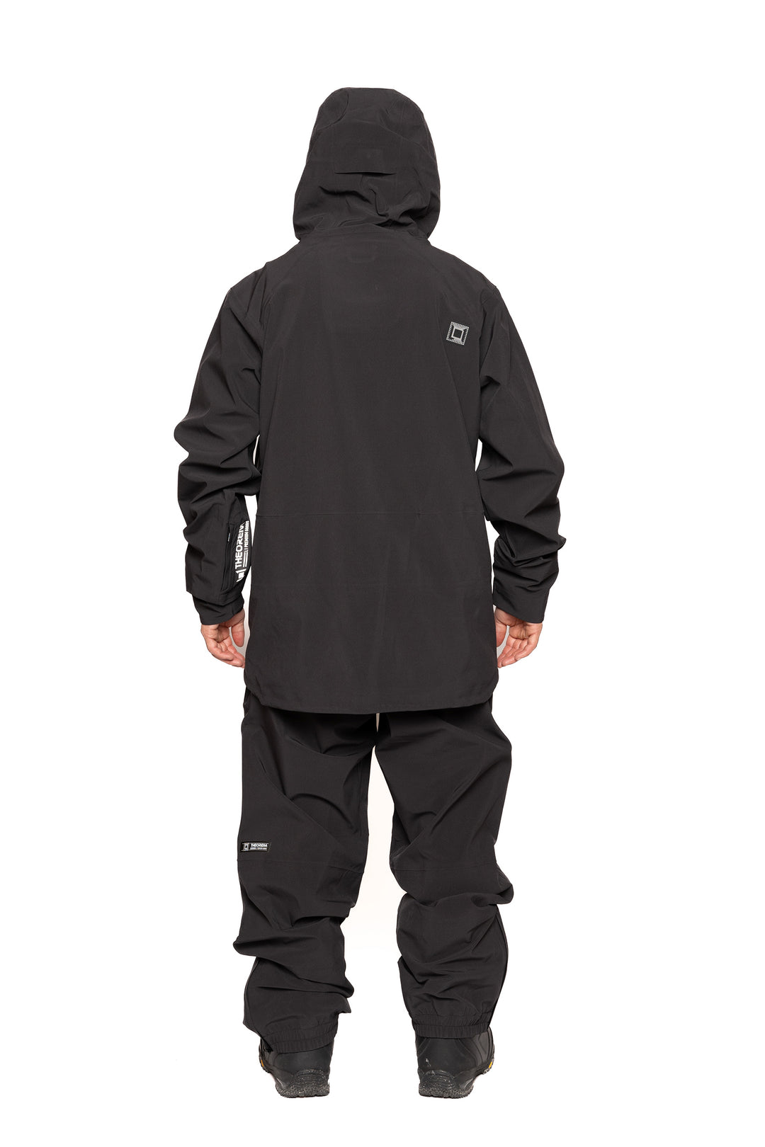 AXIAL JACKET