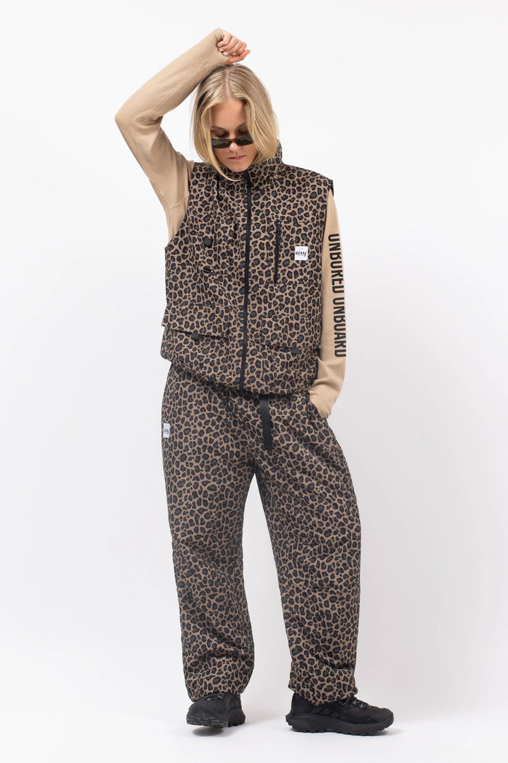 OVERSIZED OUTDOOR PANTS