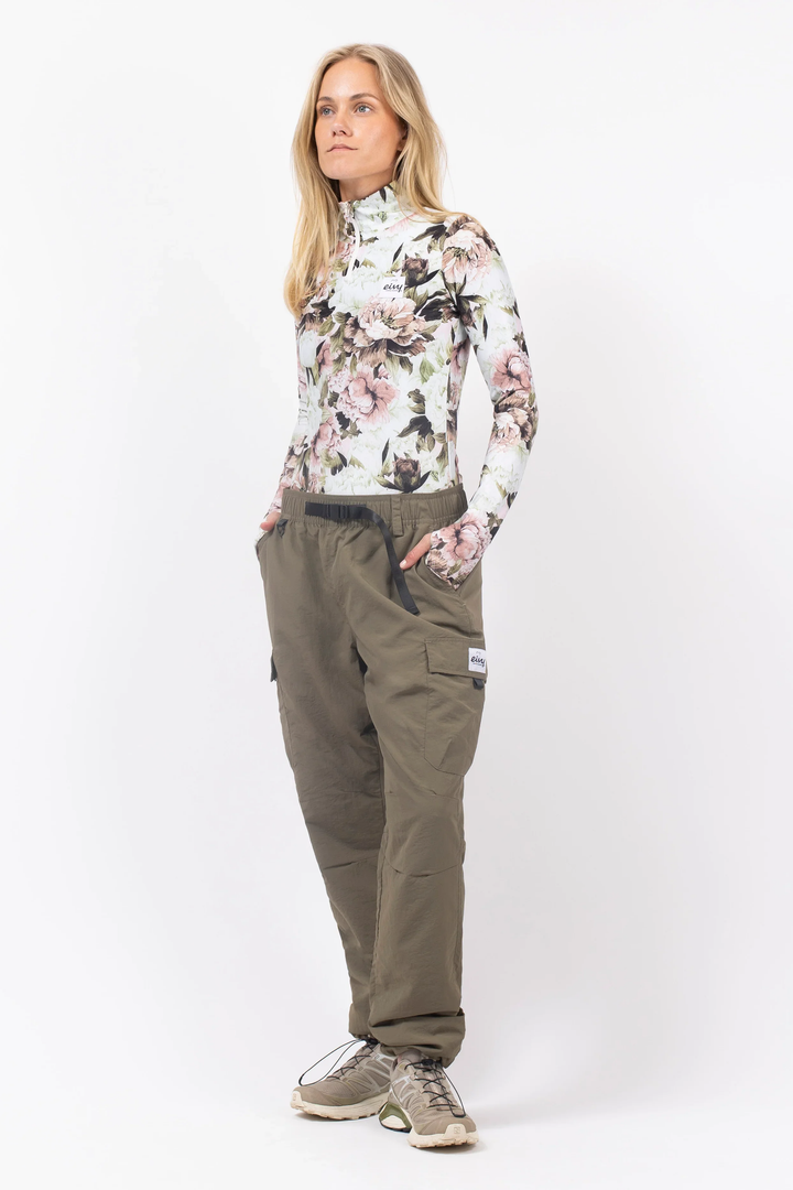 FITTED OUTDOOR PANTS