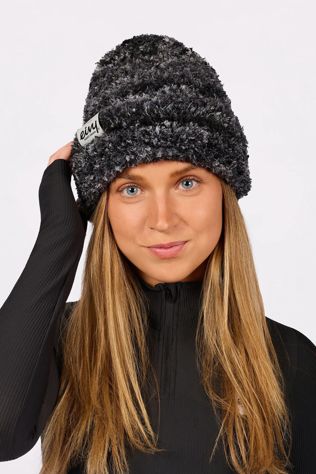 BOUCLE KNIT BEANIE