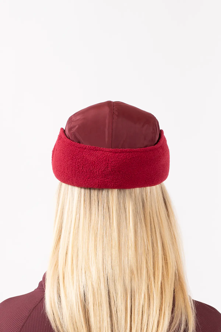 MOUNTAIN CAP