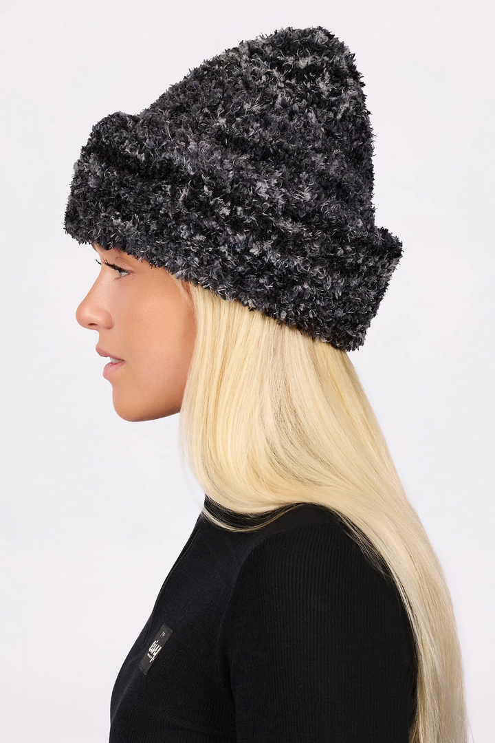 BOUCLE KNIT BEANIE