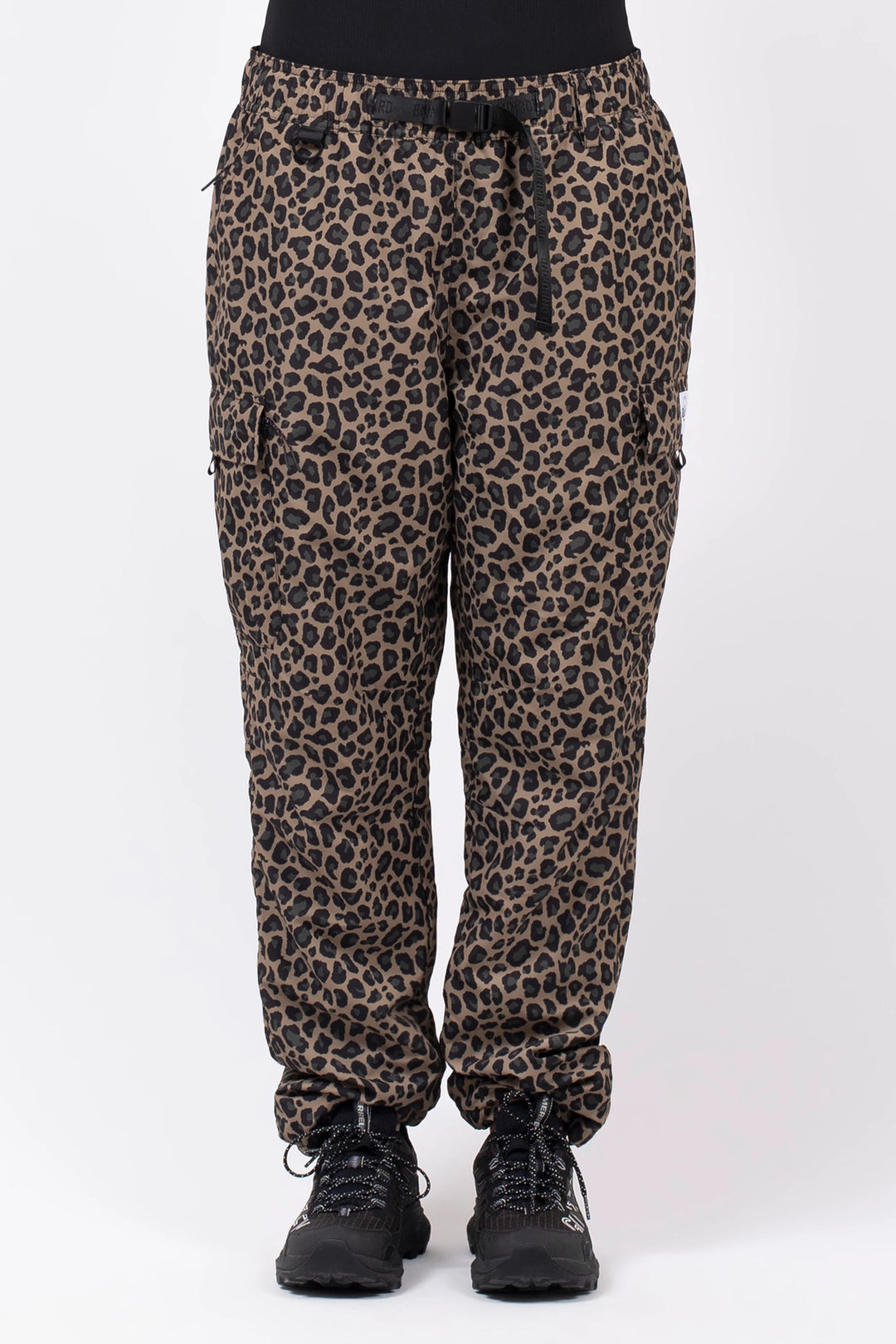 FITTED OUTDOOR PANTS